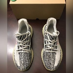 Yeezy Boost 350 V2 'Zebra Size 9.5